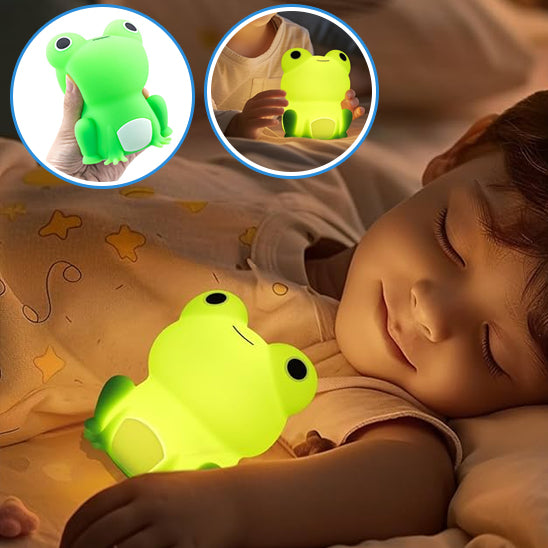 Lampe en main pour montrer la douceur du silicone-sphere de maman-nourrison