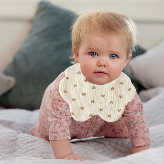 Bavoir bébé absorbants et respirants, en gaze de coton avec imprimés ludiques pour enfants en bas âge.