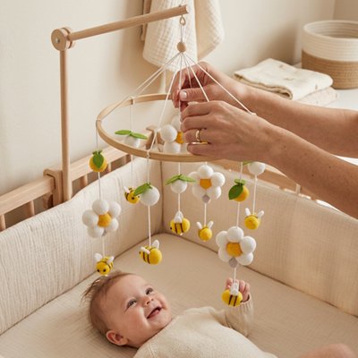 Mobile bébé suspendu avec jouets en bois, cadeau idéal pour nouveau-né