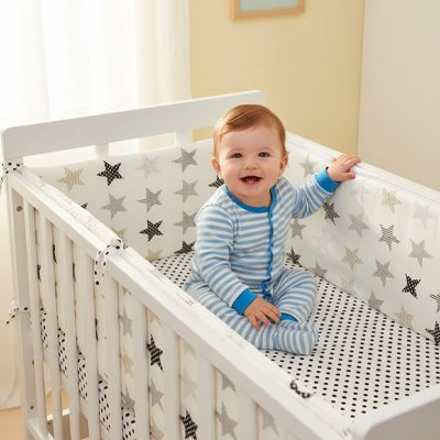 Tour de lit bébé rembourré avec étoiles nordiques, coussin de protection une pièce tout autour du lit, fermeture éclair pratique, dimensions 200x30 cm